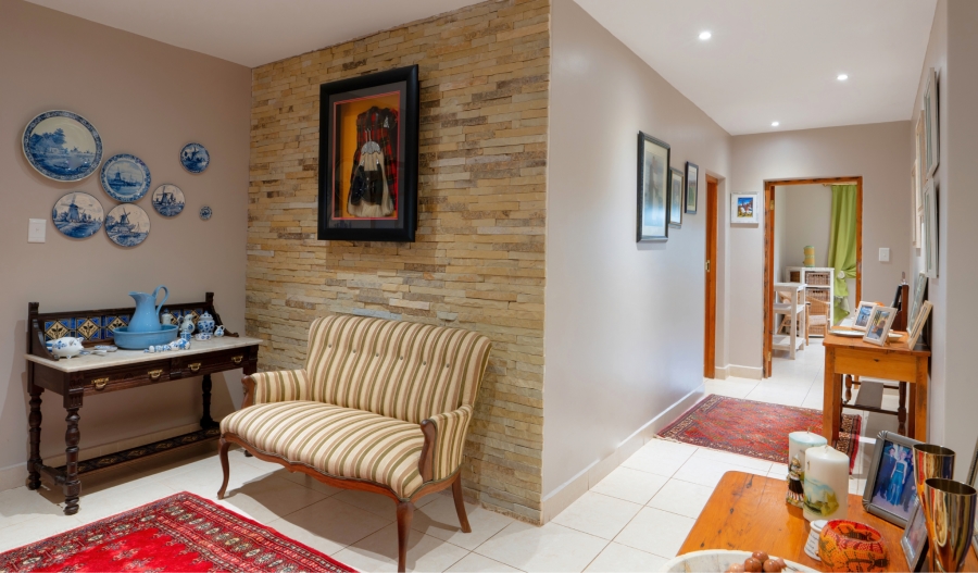 5 Bedroom Property for Sale in Paradise Beach Eastern Cape